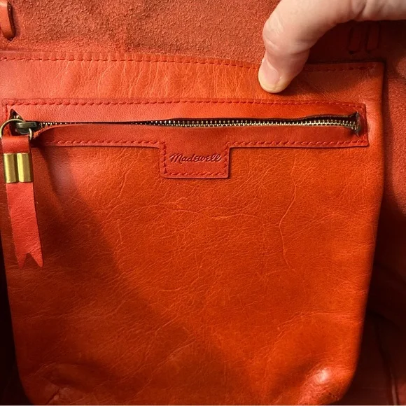 MADEWELL - The Transport Tote: The  Tassel-Tie Edition in Fresh Chili color - Picture 7 of 16